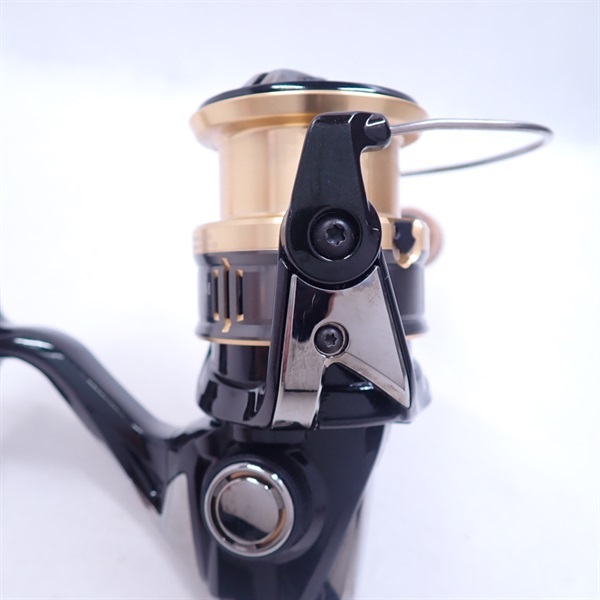 １８カーディフＣＩ４＋Ｃ３０００ＭＨＧ